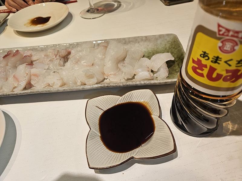 フンドーキンの甘口醤油で食べるヒラメの刺身
